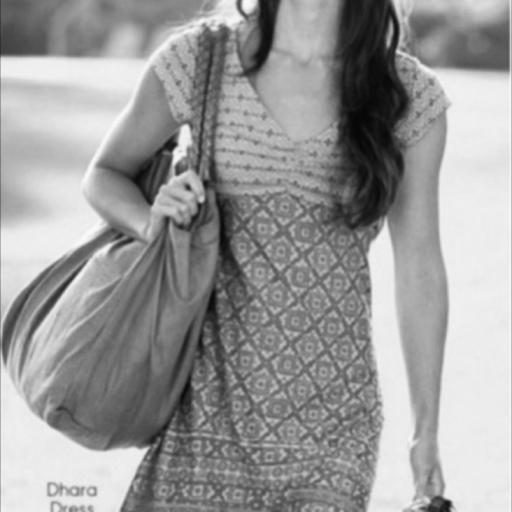 ❤️‍🔥🔥🔥LIKE NEW ATHLETA Dhara Dress, Lined V-neck Ruched Cap sleeve, Gray XS